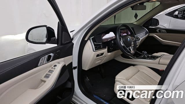 BMW X7 2020 — Photo 14/20