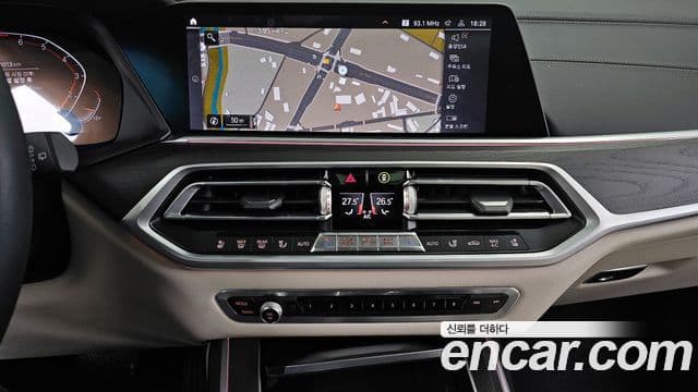 BMW X7 2020 — Photo 19/20