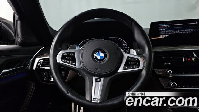 BMW 5 Series 2020 — Фото 13/20
