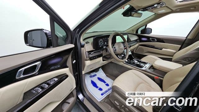 Kia Carnival 2022 — ფოტო 10/20