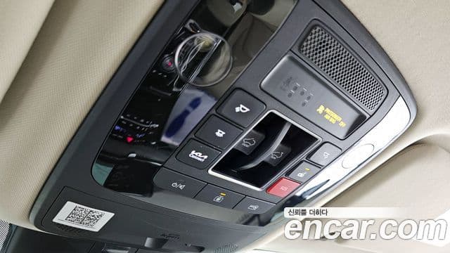 Kia Carnival 2022 — ფოტო 18/20