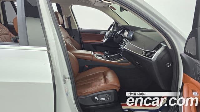 BMW X7 2021 — Şəkil 11/20