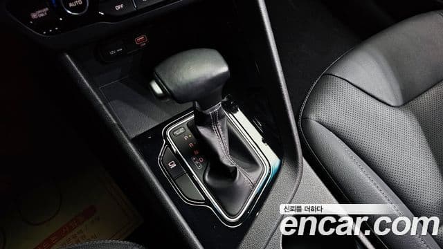 Kia Niro 2021 — ფოტო 9/20