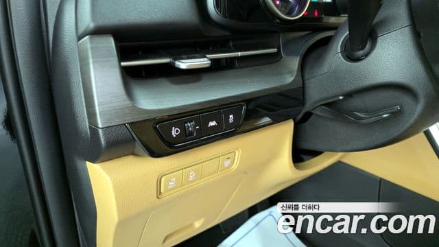 Kia Carnival 2022 — Şəkil 17/20