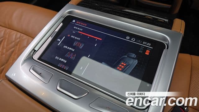 BMW 7 Series 2022 — Şəkil 19/20
