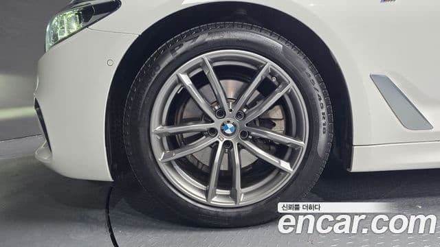 BMW 5 Series 2020 — Şəkil 4/20