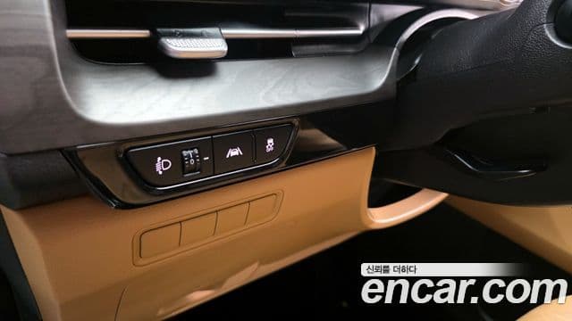 Kia Carnival 2022 — Şəkil 15/20