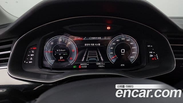 Audi Q7 2020 — ფოტო 6/20