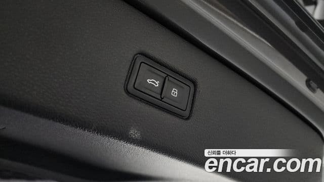 Audi Q7 2020 — ფოტო 20/20
