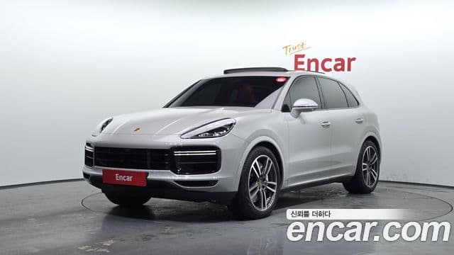 Porsche Cayenne 2022 — Photo 4/20