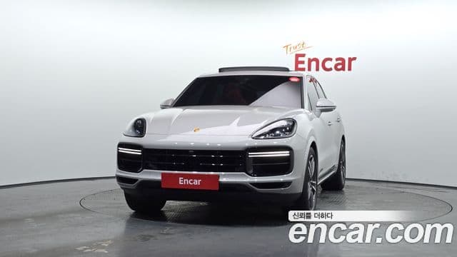 Porsche Cayenne 2022 — Photo 1/20