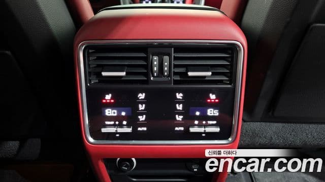 Porsche Cayenne 2022 — Photo 5/20