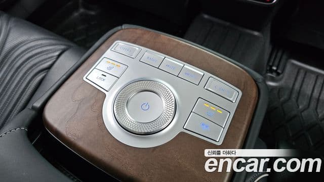Genesis G80 2020 — Şəkil 19/20