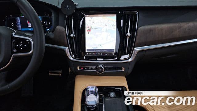Volvo S90 2024 — фото 14 из 20