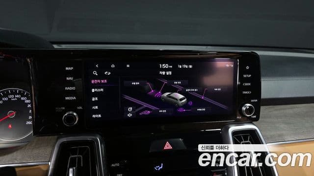 Kia Sorento 2021 — ფოტო 15/20