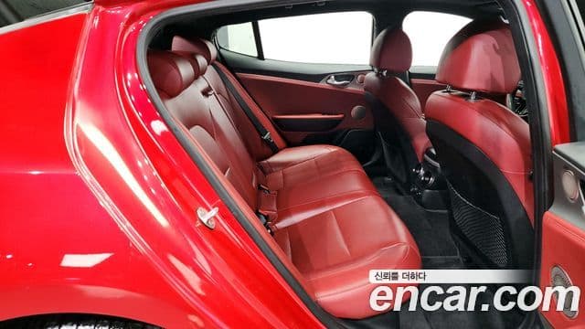 Kia Stinger 2019 — ფოტო 12/20