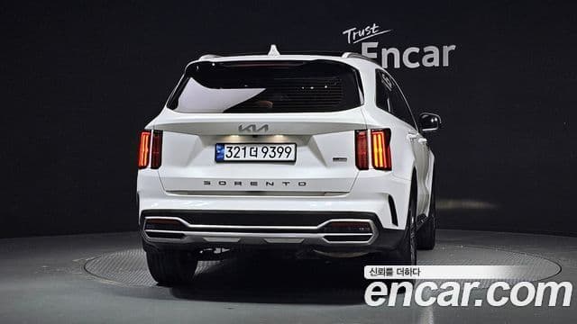 Kia Sorento 2022 — Photo 16/20