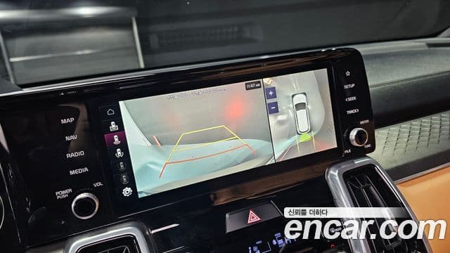 Kia Sorento 2022 — Photo 8/20