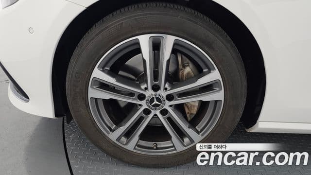 Mercedes-Benz E-Class 2021 — Şəkil 5/20