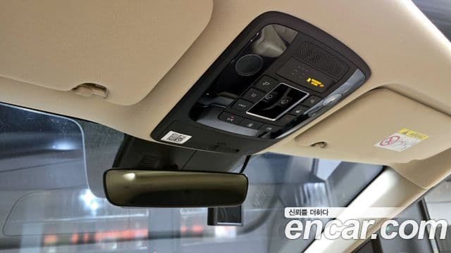 Kia Carnival 2020 — Şəkil 18/20