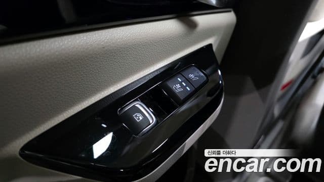 Kia Carnival 2020 — Şəkil 19/20