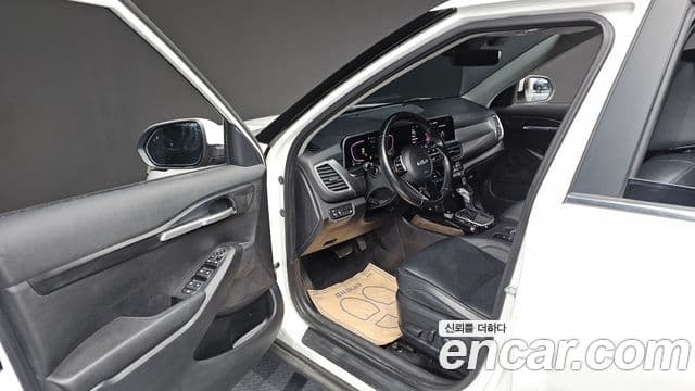 Kia Seltos 2022 — Şəkil 10/20