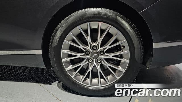 Genesis G80 2021 — Photo 14/20