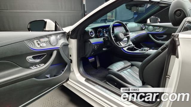 Mercedes-Benz E-Class 2021 — ფოტო 11/20