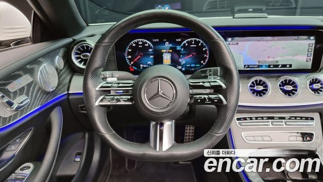 Mercedes-Benz E-Class 2021 — ფოტო 13/20
