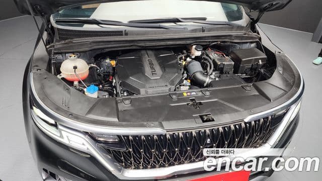 Kia Carnival 2021 — ფოტო 6/20