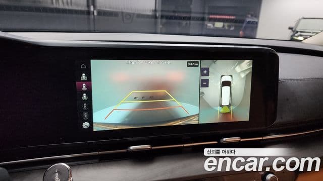 Kia Carnival 2021 — ფოტო 15/20