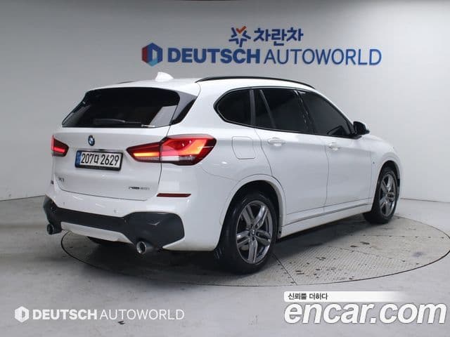 BMW X1 2022 — Photo 11/20