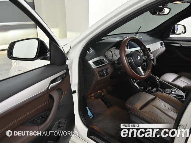 BMW X1 2022 — Photo 19/20
