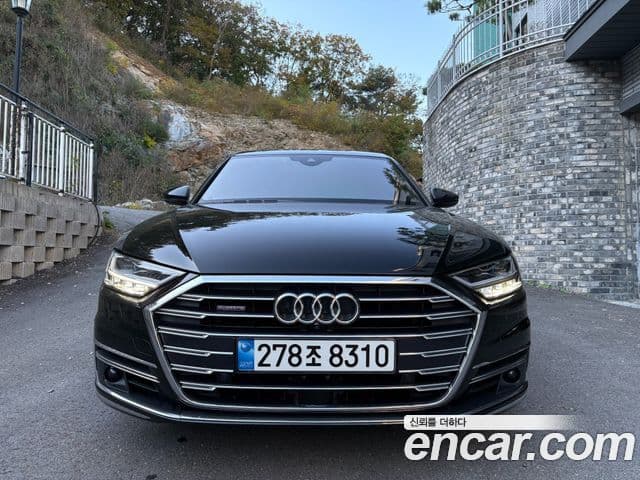 Audi A8 2021 — ფოტო 6/16