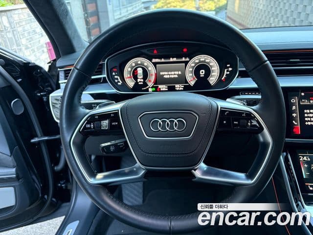 Audi A8 2021 — ფოტო 2/16