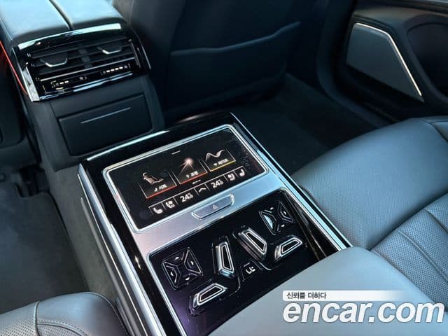 Audi A8 2021 — ფოტო 3/16