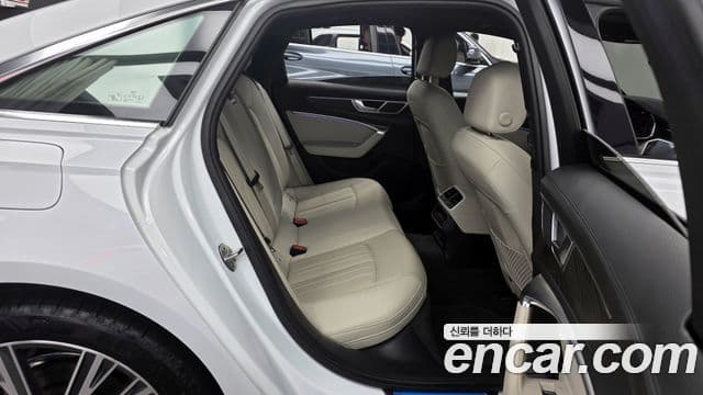 Audi A6 2023 — ფოტო 16/20