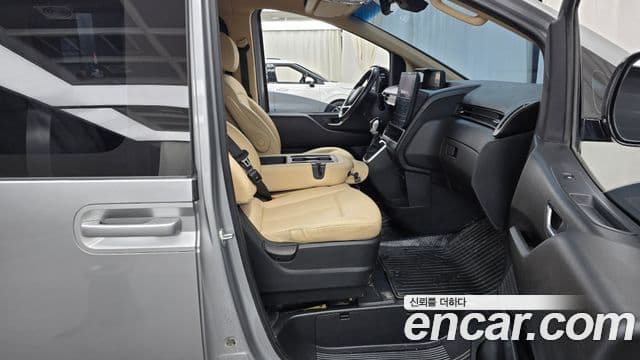 Hyundai Staria 2021 — Şəkil 10/20