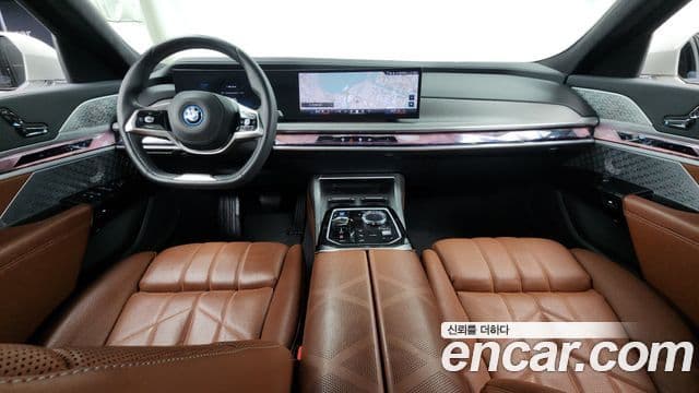 BMW i7 2023 — Photo 16/20
