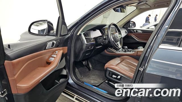 BMW X7 2022 — Şəkil 9/20