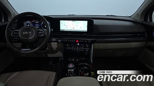 Kia Carnival 2022 — фото 7 из 20