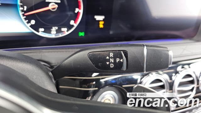 Mercedes-Benz S-Class 2018 — ფოტო 7/20