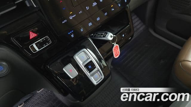 Hyundai Staria 2021 — Şəkil 9/20