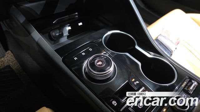 Kia K5 2021 — ფოტო 9/20