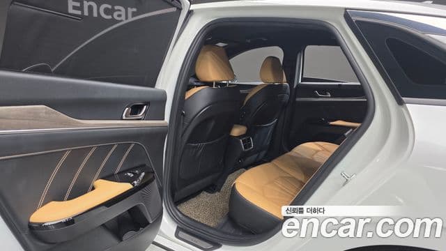 Kia K5 2021 — фото 17 из 20