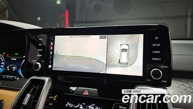 Kia Sorento 2021 — ფოტო 16/20