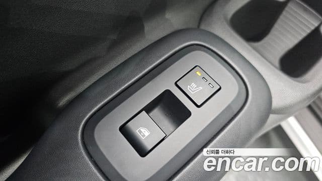 Hyundai Santa Fe 2023 — Фото 19/20