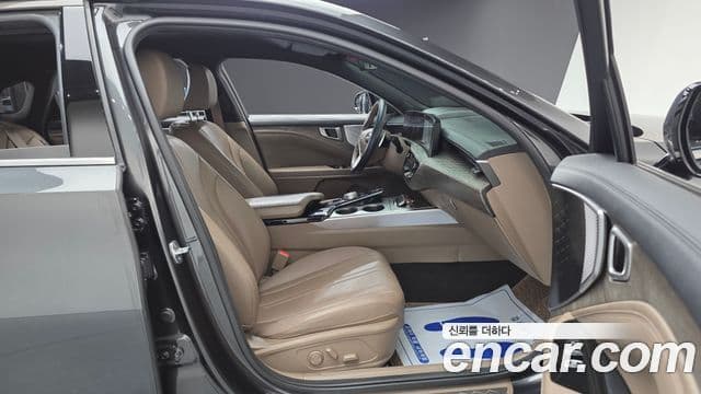 Kia K8 2021 — Şəkil 10/20