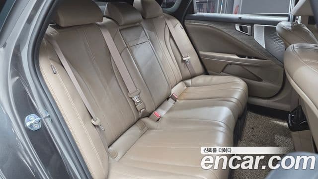 Kia K8 2021 — Şəkil 12/20