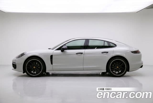 Porsche Panamera 2020 — Фото 20/20